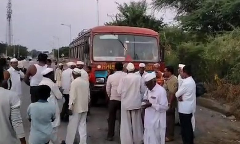 महाराष्ट्राच्या बसेस कर्नाटक हद्दीत अडवल्या